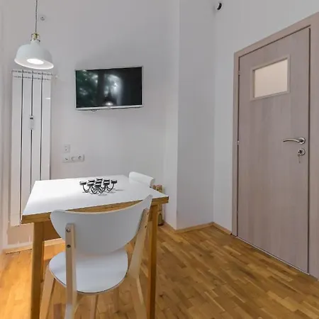 Bright In The Heart Of The By Flat Mаnager Sofía